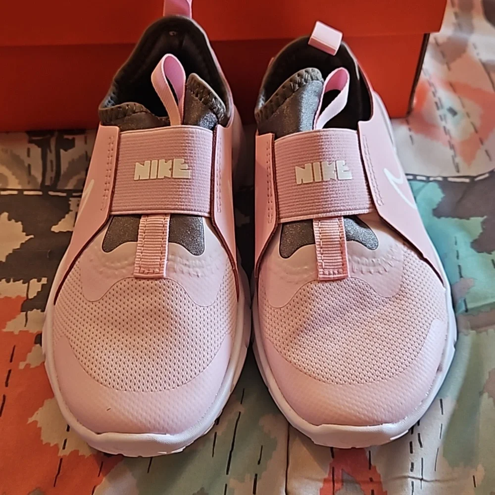 Nike flex runners